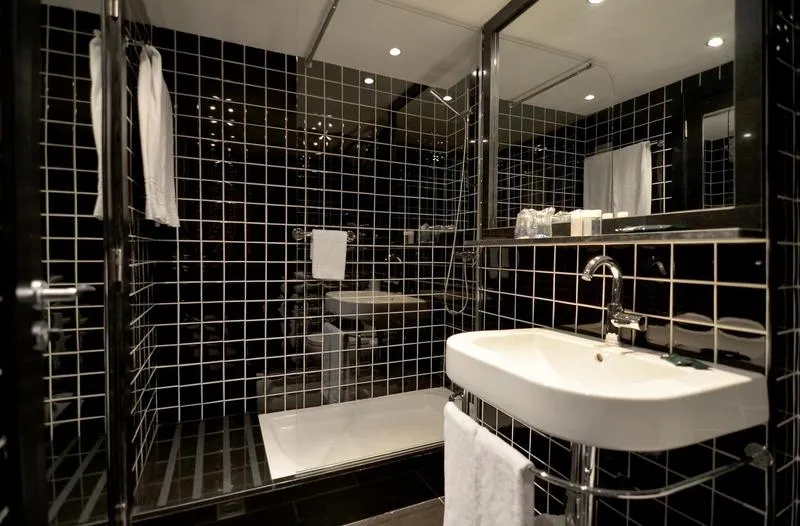 DOUBLE STANDARD Room, Paral.lel, Barcelona