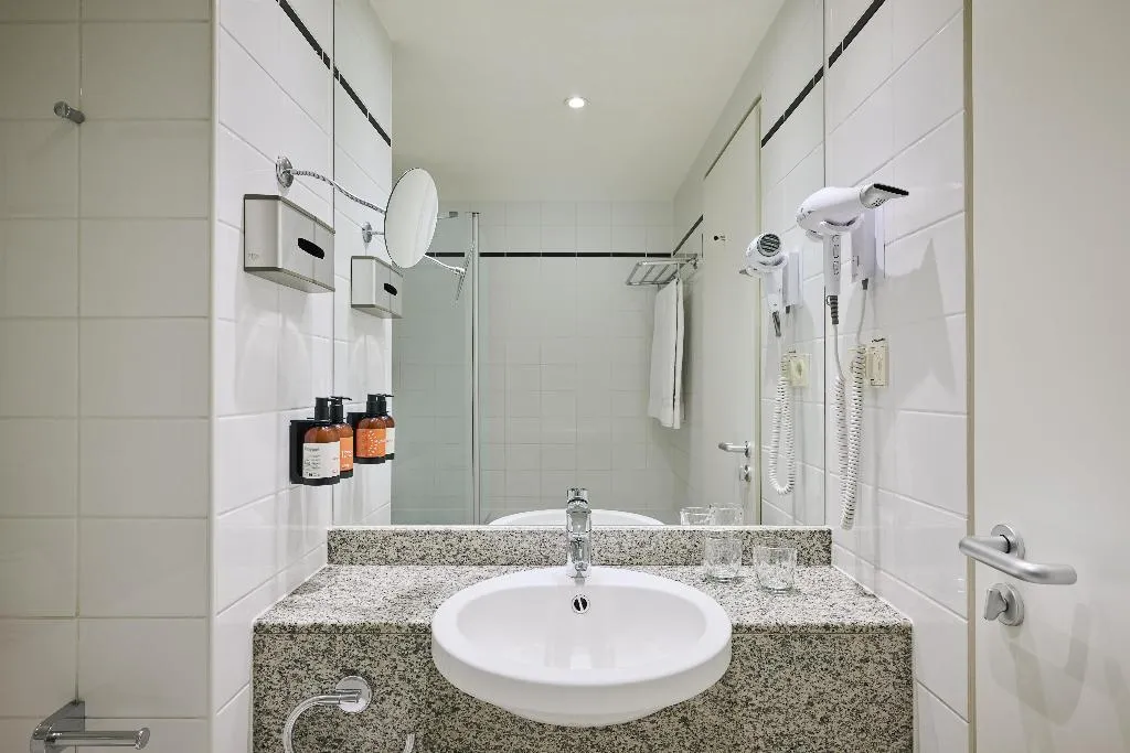 DOUBLE SUPERIOR Room, iStay by NH Berlin City Ost Hotel, Berlin