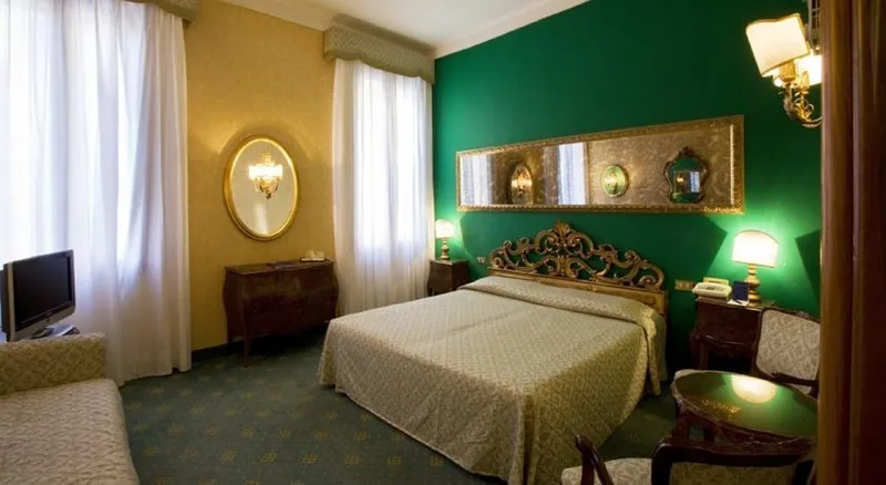 TRIPLE STANDARD Room, Amadeus, Venice
