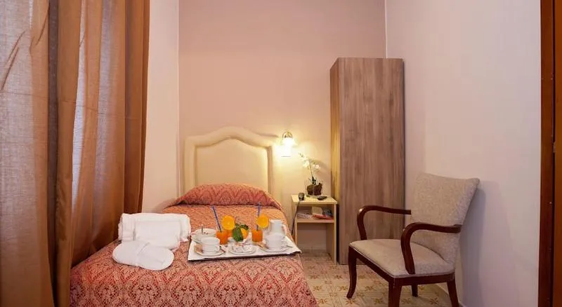 SINGLE STANDARD Room, Caruso, Naples