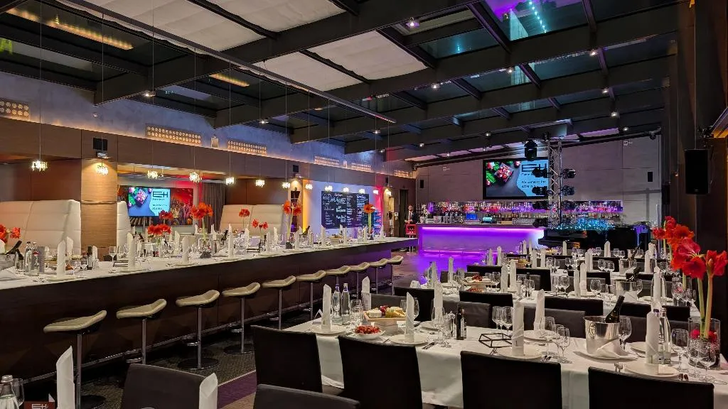 Restaurant, Park Inn by Radisson Berlin Alexanderplatz, Berlin