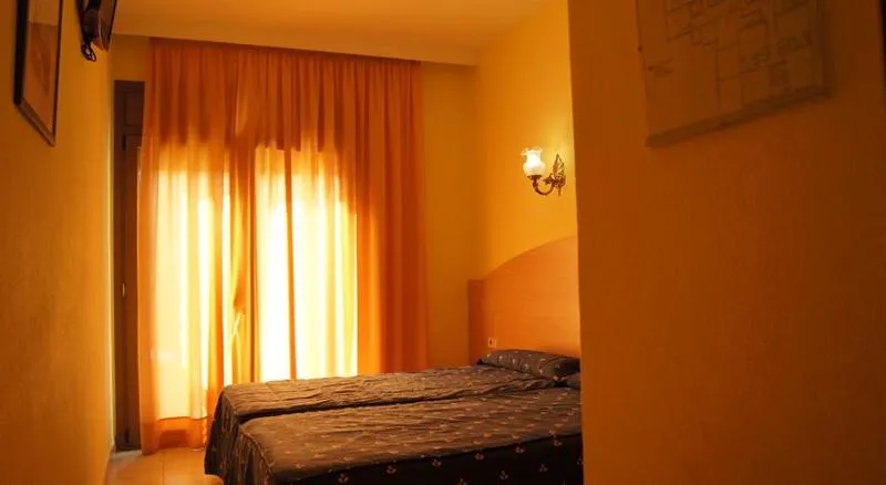 Double or Twin STANDARD Room, Bonsol Lloret, Costa Brava