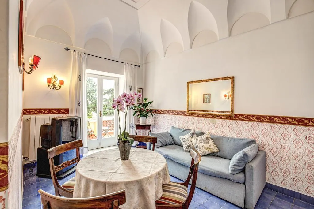 SUITE STANDARD Room, Casa Caprile, Naples