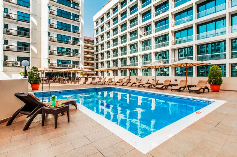 Pool, Golden Sands Hotel Apartments, Dubai
