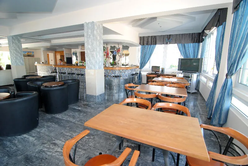 Bar, Zeus, Kos