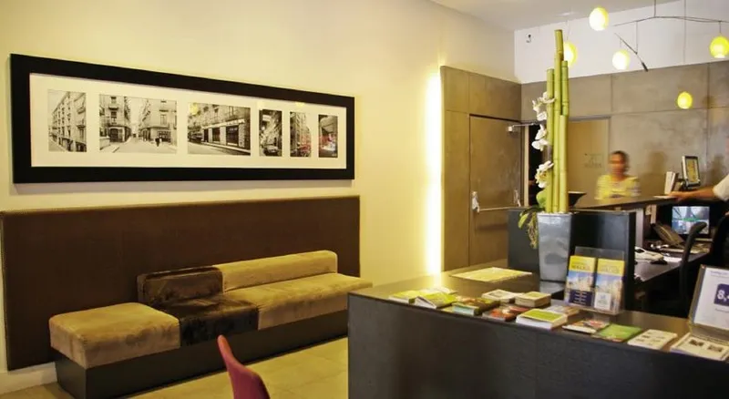 Lobby, Peninsular, Costa Brava