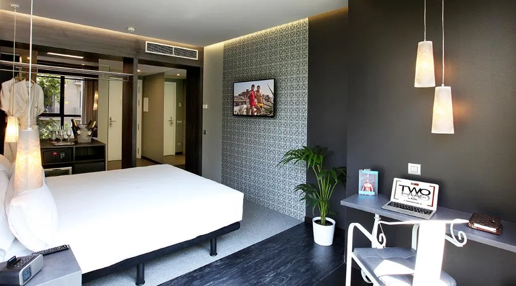 DOUBLE PREMIUM SUPERIOR Room, TWO Hotel Barcelona by Axel Adults Only, Barcelona