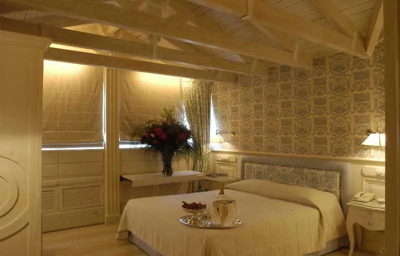 Room, Pentelikon, Athens