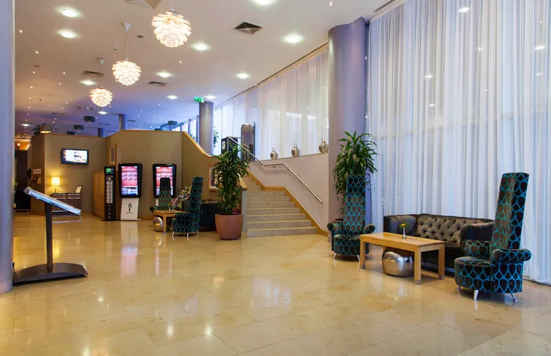Lobby, Clayton Hotel Cardiff Lane, Dublin