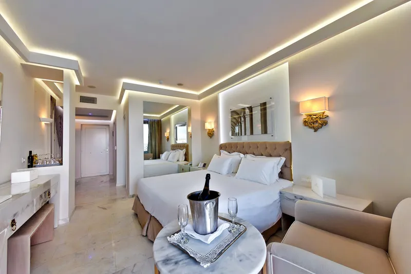 JUNIOR SUITE DELUXE WITH PRIVATE POOL Room, Royal Marmin Bay Boutique & Art Hotel, Crete