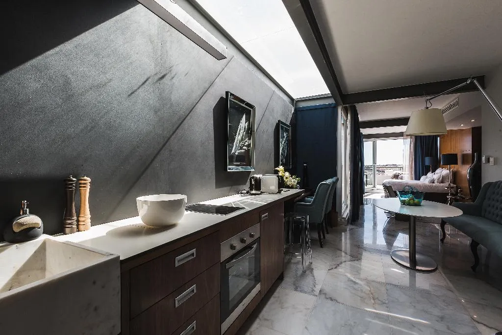 JUNIOR SUITE WITH TERRACE Room, SU29 Hotel Valletta, Malta