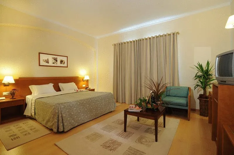 General view, Hotel Monte Rio Aguieira, Porto