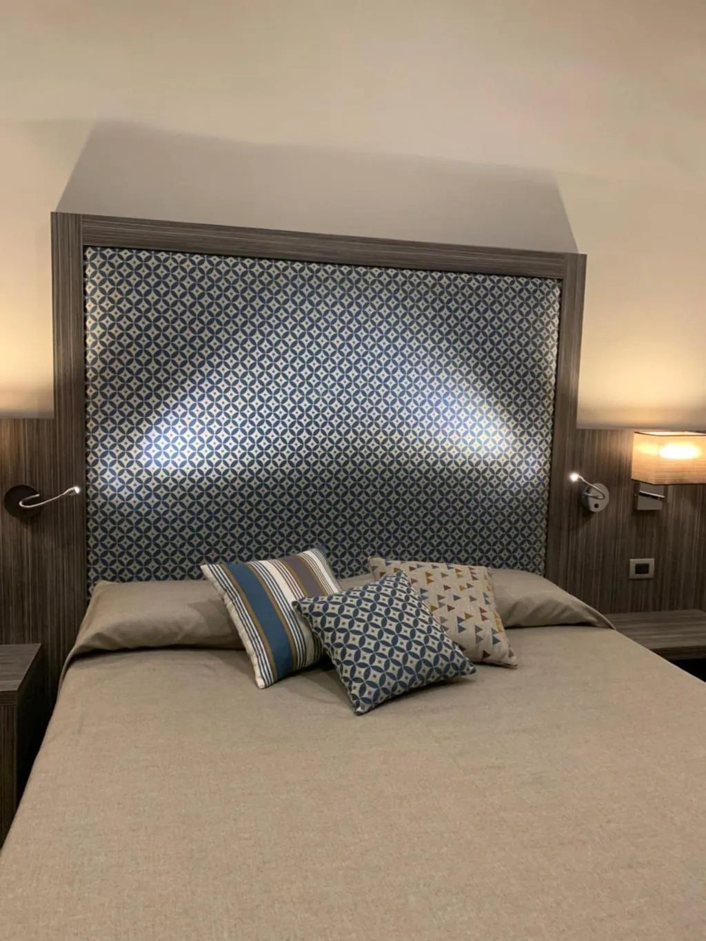DOUBLE SEA VIEW Room, Hotel Ausonia, Naples