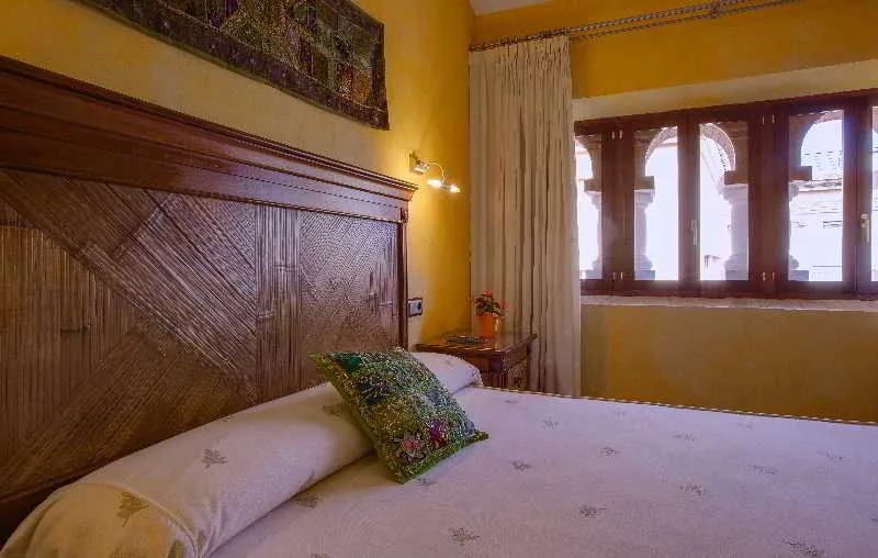Room, L'Agora, Valencia