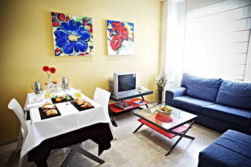 Room, Vertice apartamentos Sevilla Aljarafe, Seville