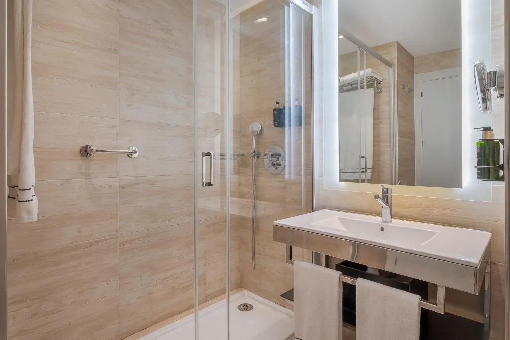 JUNIOR SUITE STANDARD Room, Melia Alicante, Costa Blanca