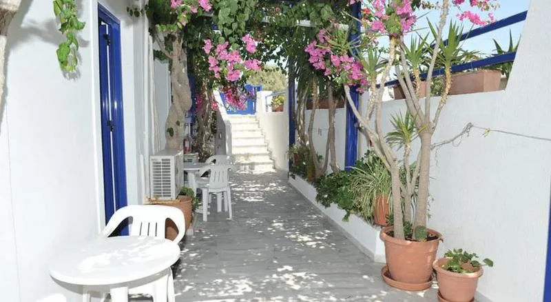 Room, Proteas Hotel, Santorini