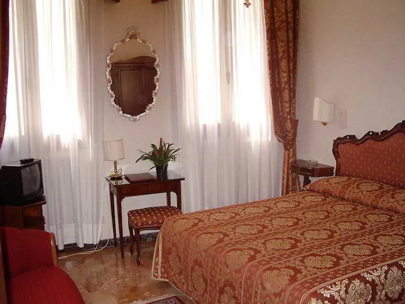 Room, Da Bruno, Venice