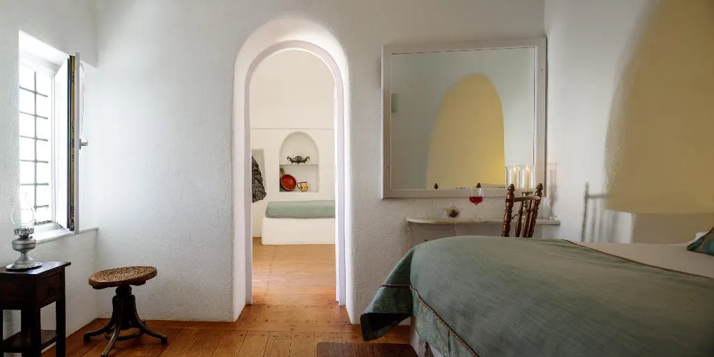 SUITE EXECUTIVE Room, Fanari Villas, Santorini