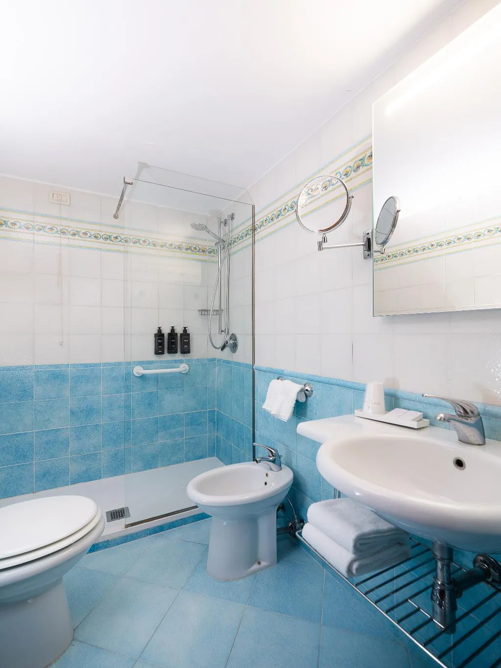 TRIPLE CLASSIC Room, Hotel Jaccarino, Naples
