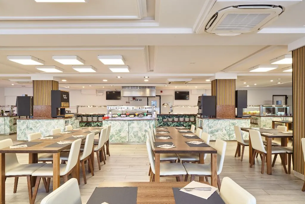 Restaurant, Invisa Hotel Es Pla, Ibiza