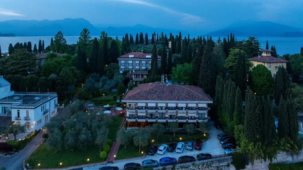 General view, Hotel Désirée by Double Hospitality, Milan