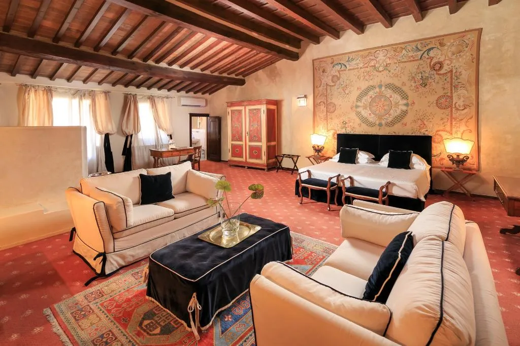 SUITE CLASSIC Room, The J & J Historic House Hotel, Florence