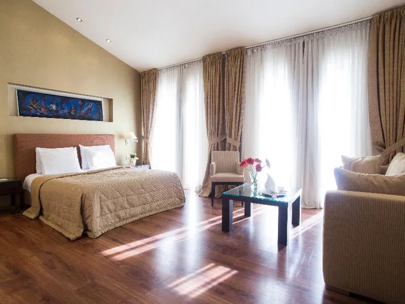 Room, Davitel Tobacco, Halkidiki