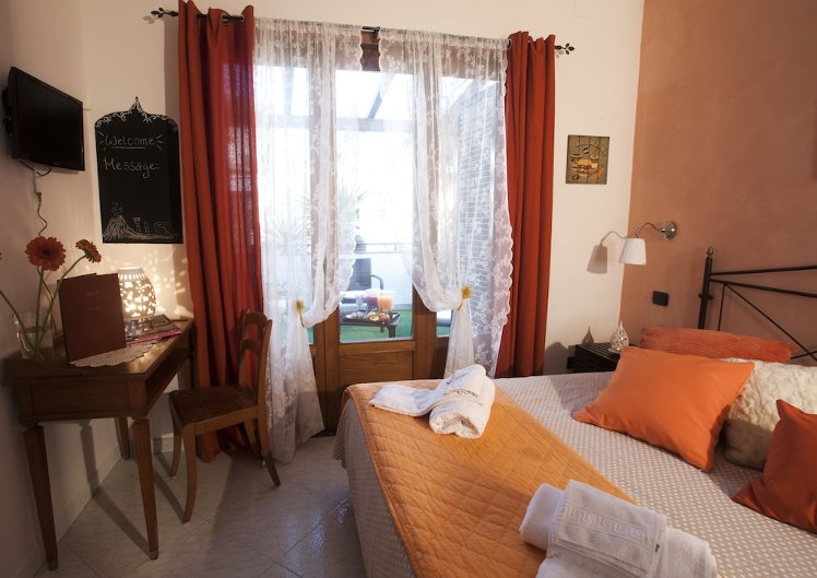 B&B Elena, Naples