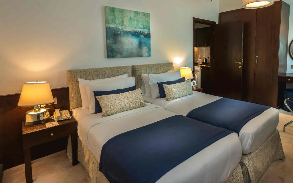 SUITE EXECUTIVE Room, First Central Hotel Suites, Dubai