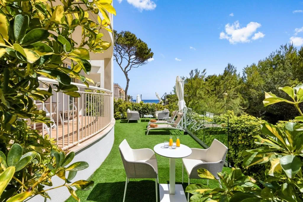 JUNIOR SUITE GARDEN VIEW Room, VIVA Cala Mesquida Suites and Spa Adults Only 16+, Majorca