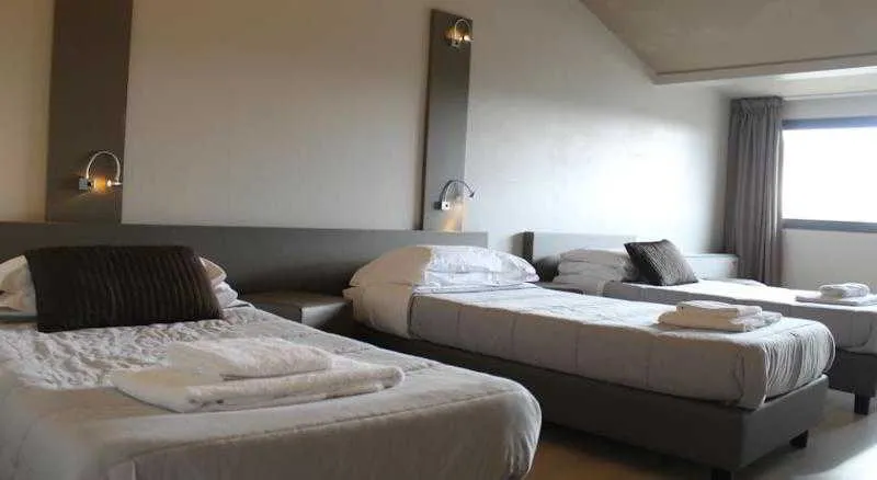 Room, Plus Florence, Florence