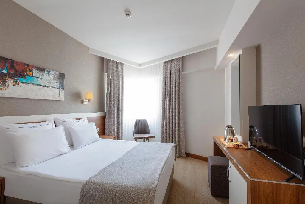 DOUBLE SINGLE USE STANDARD Room, Grand Park Lara, Antalya