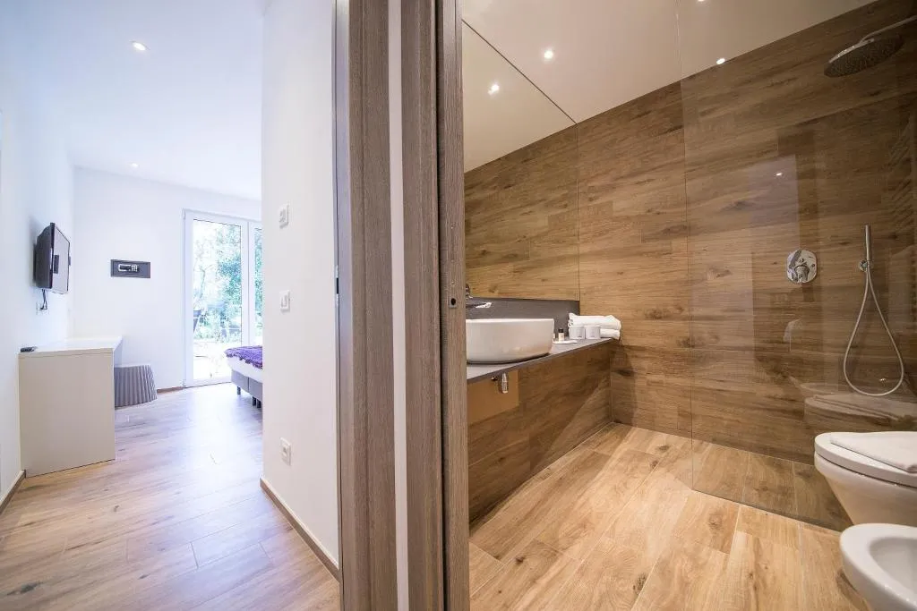 APARTMENT TWO BEDROOMS Room, Riva Lake Lodge, Milan