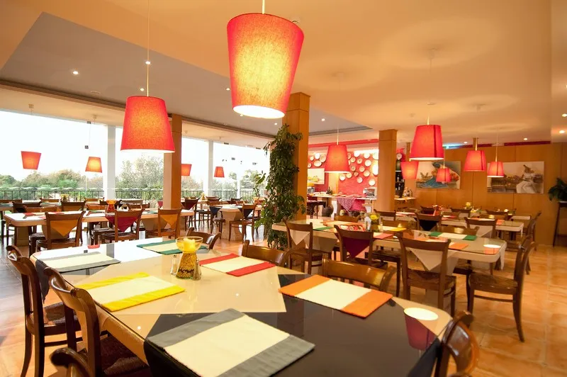 Restaurant, Luzmar Villas, Algarve