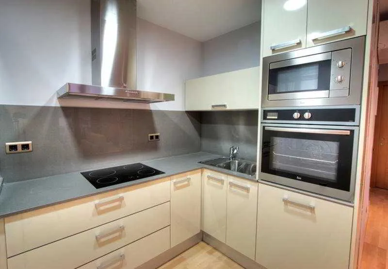 Room, Tamarit, Barcelona