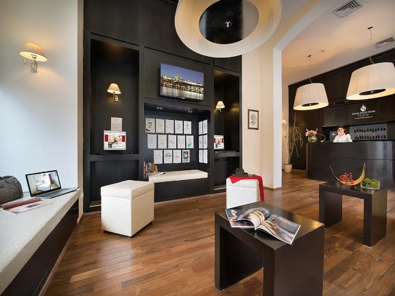 Lobby, Suite Home Prague, Prague