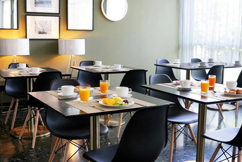 Restaurant, Medium Valencia, Valencia