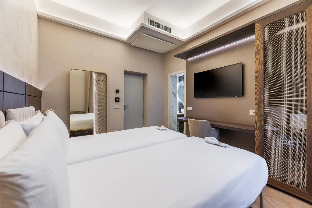 TWIN STANDARD Room, Hotel Raffaello, Sure Hotel Collection by Best Wes, Rome