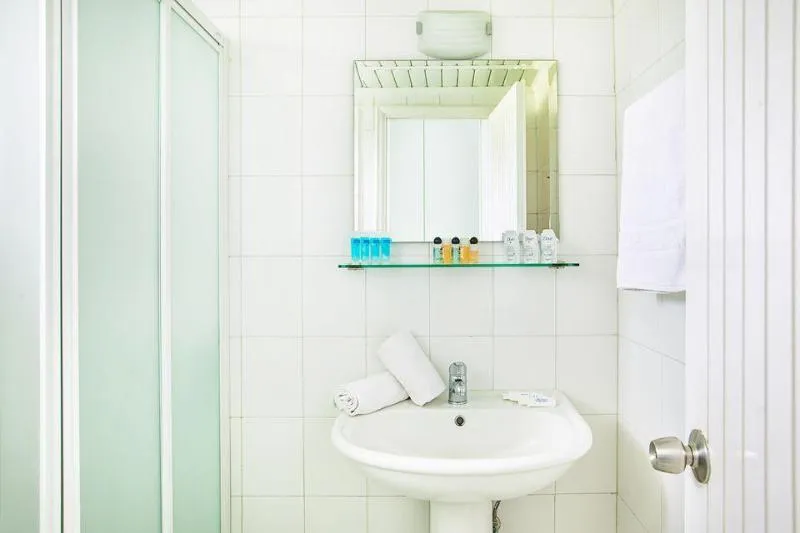 Double or Twin GARDEN VIEW Room, Xenios Port Marina Hotel, Halkidiki