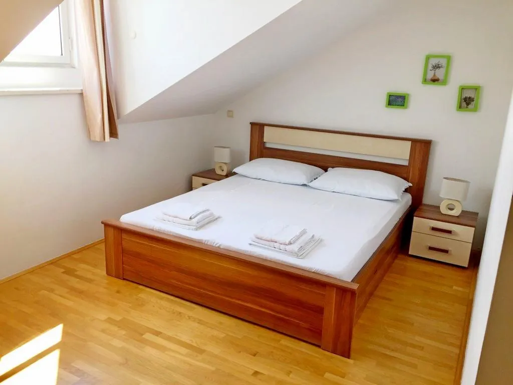 APARTMENT CAPACITY 2 Room, Apartments Iskra Duce, Split