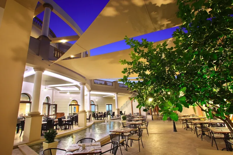 Restaurant, Aliathon Resort, Cyprus