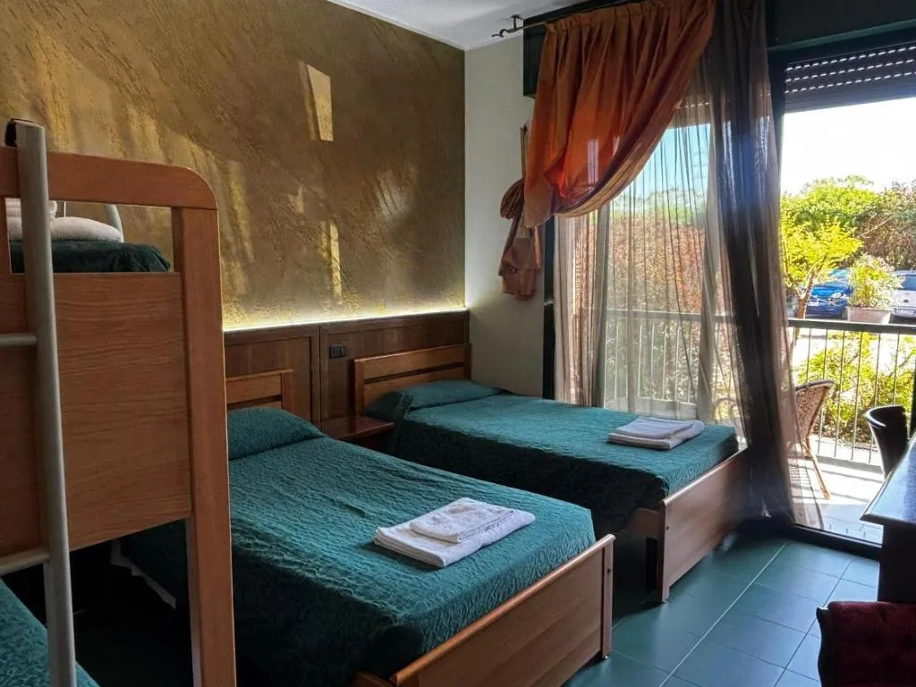 QUADRUPLE STANDARD Room, Da Mariuccia, Milan