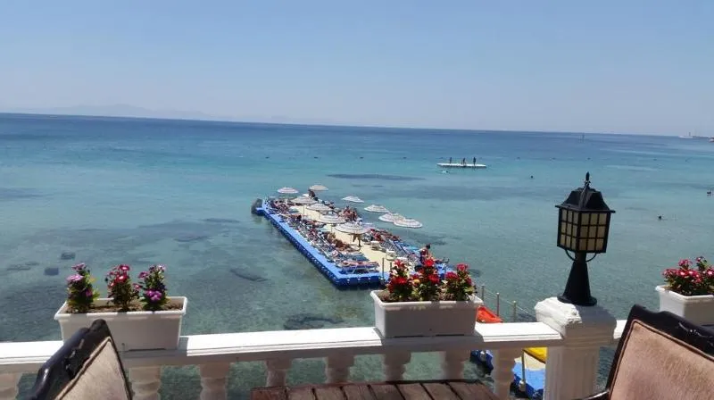 Beach, Sultans and Kings Hotel, Izmir