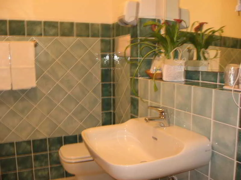 Room, Valdiola, Olbia