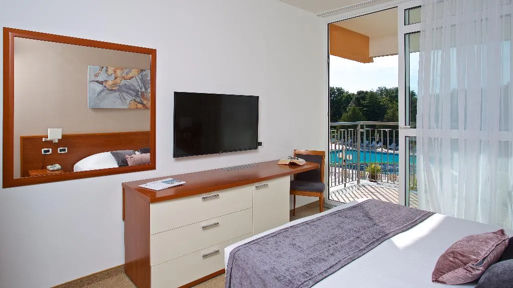 FAMILY ROOM SIDE SEA VIEW Room, Arena Hotel Holiday, Istria