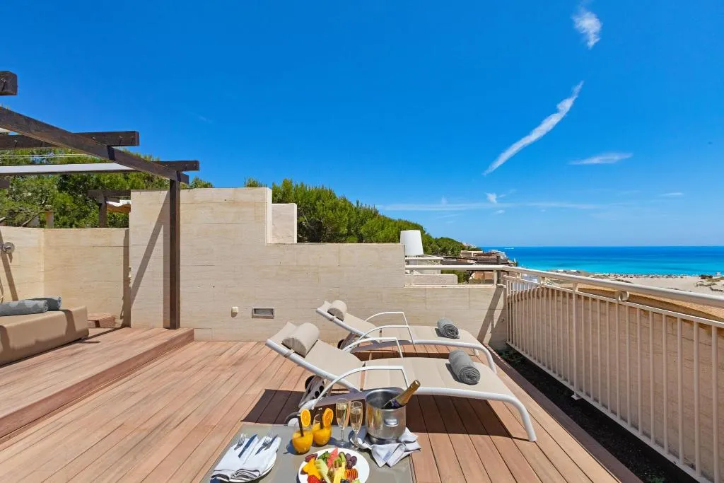 JUNIOR SUITE WITH TERRACE Room, VIVA Cala Mesquida Suites and Spa Adults Only 16+, Majorca