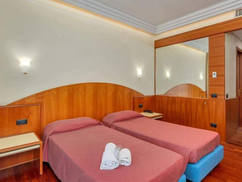 TWIN STANDARD Room, B&B Hotel Prestige Ornago, Milan