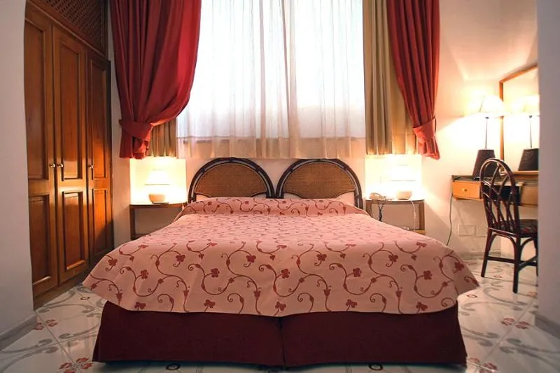 SUITE STANDARD Room, Gatto Bianco, Naples