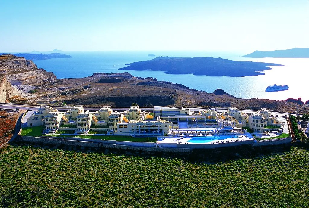 General view, Majestic, Santorini